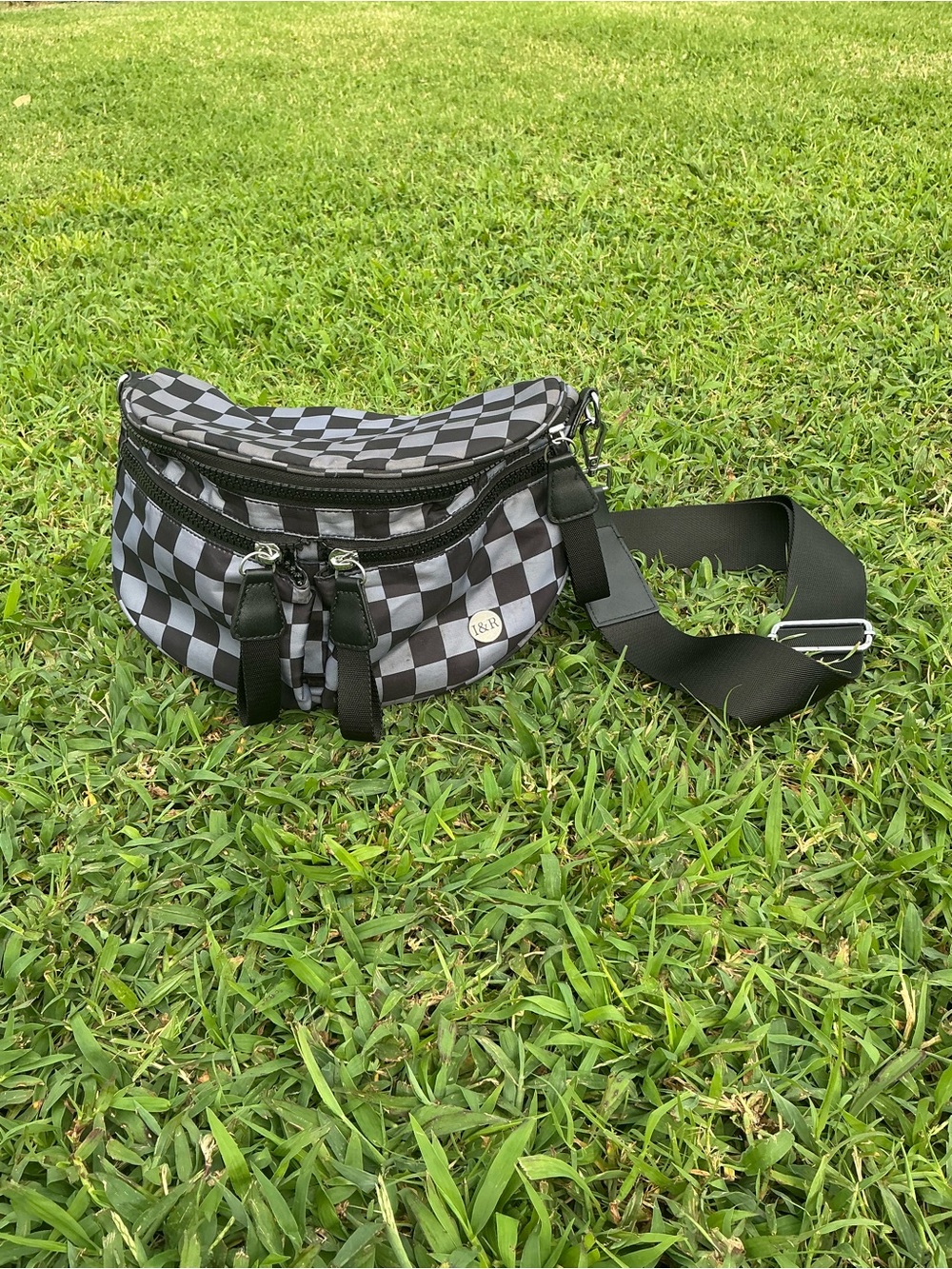 Checkerboard Gray & Black Crossbody Belt Bag - I&R TikTok bags